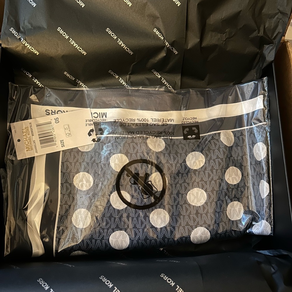Michael Kors Blue White Polka Dot Satin Twill Scarf NWT Giftbox - Picture 3 of 5